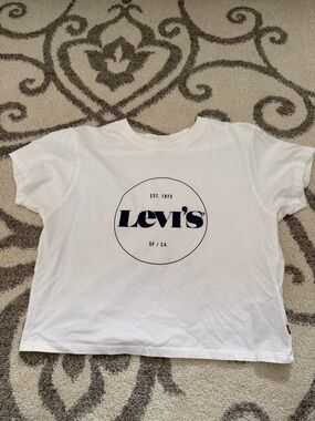 Levi's White Tee with Navy Circle Logo